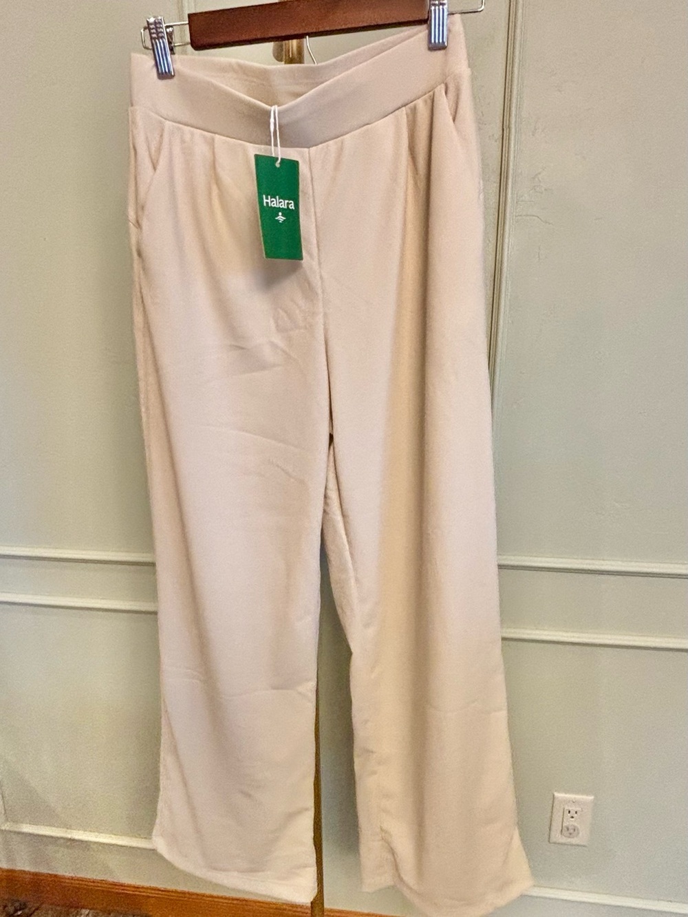 Halara Women's Stretchy Work Pants Cream Wide-Leg Office Casual Small MSRP $49